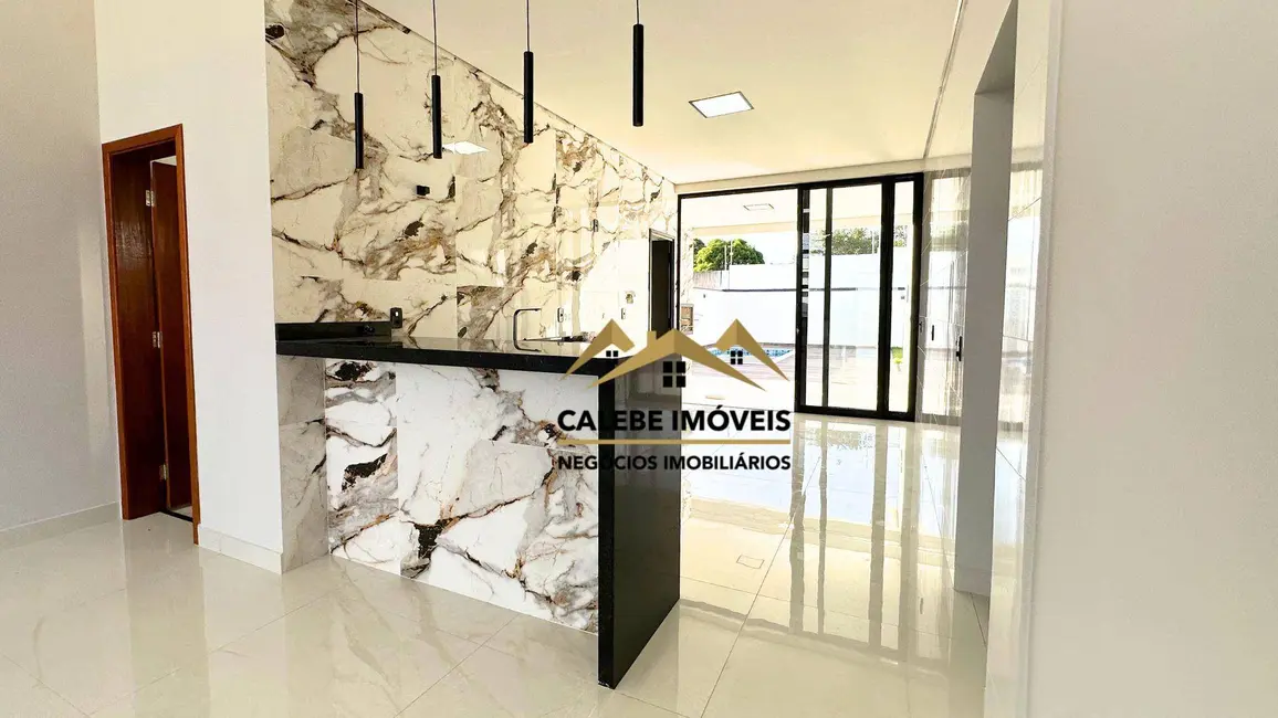 Foto 3 de Casa de Condomínio com 3 quartos à venda, 360m2 em Tatui - SP