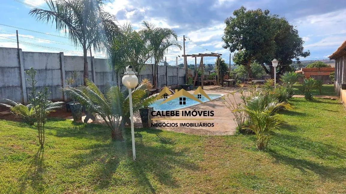 Foto 2 de Chácara com 2 quartos à venda, 982m2 em Jardim Gramado, Tatui - SP