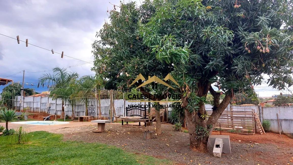 Foto 4 de Chácara com 2 quartos à venda, 982m2 em Jardim Gramado, Tatui - SP