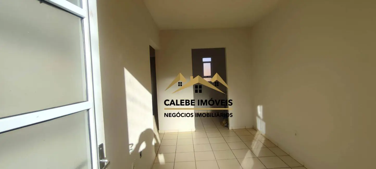 Casa com 2 quartos à venda, 176m2 em Jardim Santa Rita de Cássia, Tatui - SP - imagem 3 Foto 3 de Casa com 2 quartos à venda, 176m2 em Jardim Santa Rita de Cássia, Tatui - SP