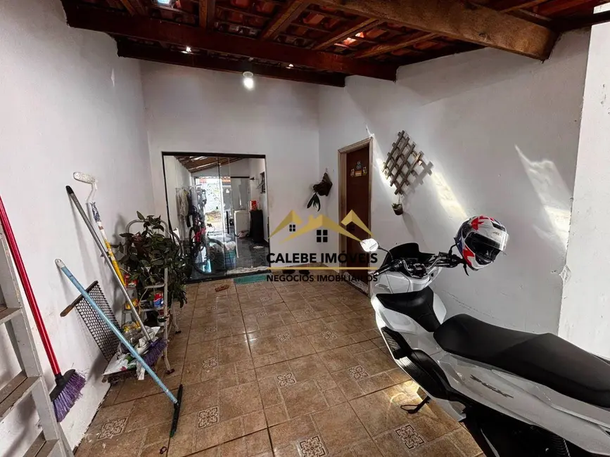 Casa com 2 quartos à venda, 150m2 em Jardins Tatuí, Tatui - SP - imagem 4 Foto 4 de Casa com 2 quartos à venda, 150m2 em Jardins Tatuí, Tatui - SP
