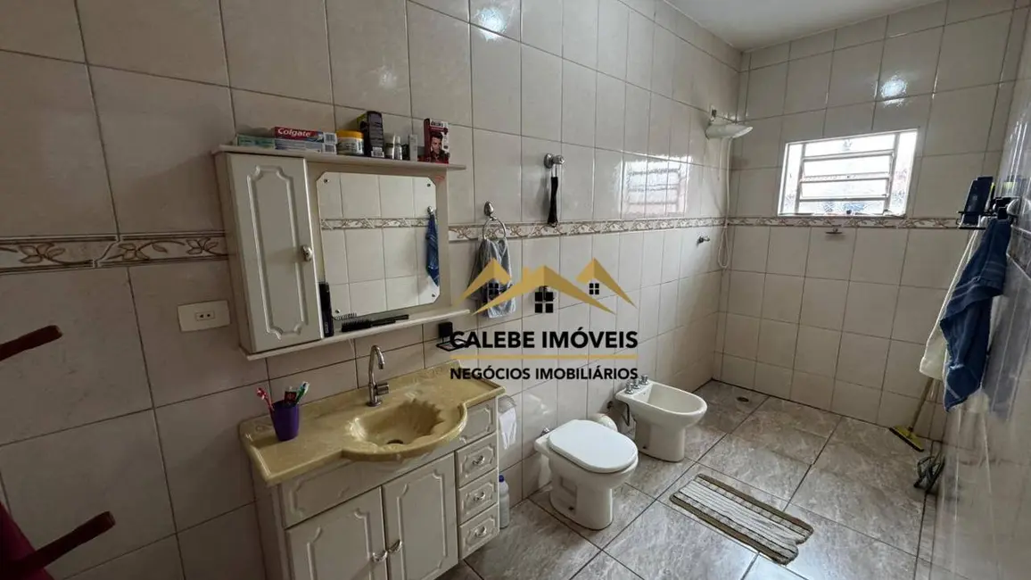Foto 4 de Sobrado com 4 quartos à venda, 200m2 em Vila Santa Emília, Tatui - SP