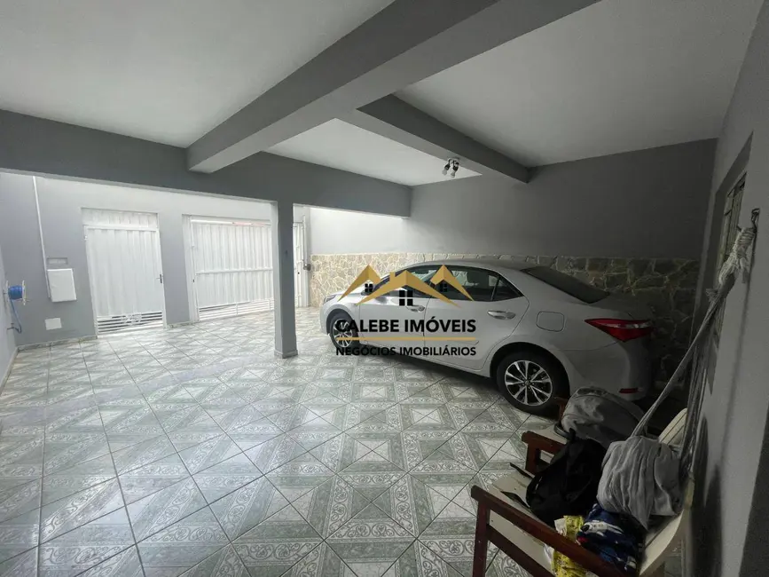 Foto 2 de Sobrado com 4 quartos à venda, 200m2 em Vila Santa Emília, Tatui - SP