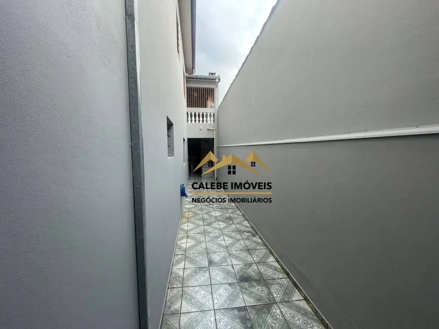 Foto 8 de Sobrado com 4 quartos à venda, 200m2 em Vila Santa Emília, Tatui - SP