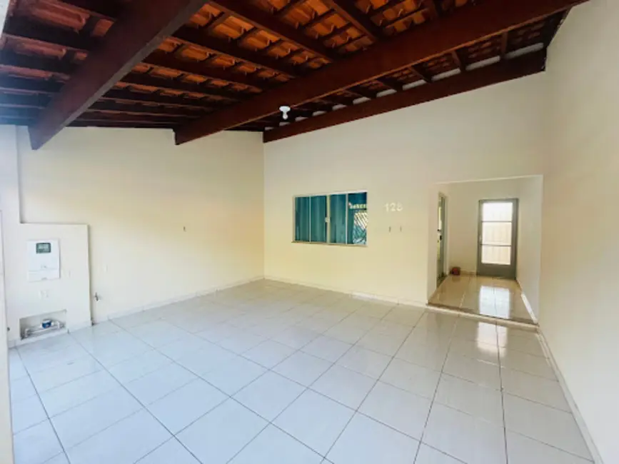 Foto 2 de Casa com 2 quartos à venda, 150m2 em Jardim Andrea Ville, Tatui - SP