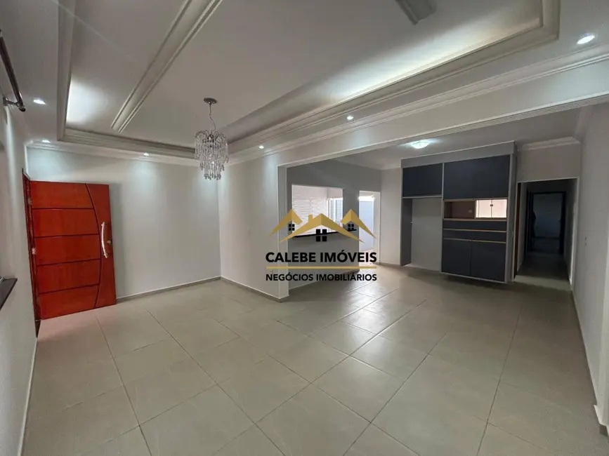 Foto 3 de Casa com 3 quartos à venda, 180m2 em Jardim Mantovani, Tatui - SP