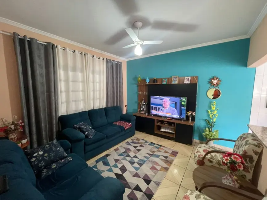 Foto 3 de Casa com 2 quartos à venda, 156m2 em Village Engenheiro Campos, Tatui - SP