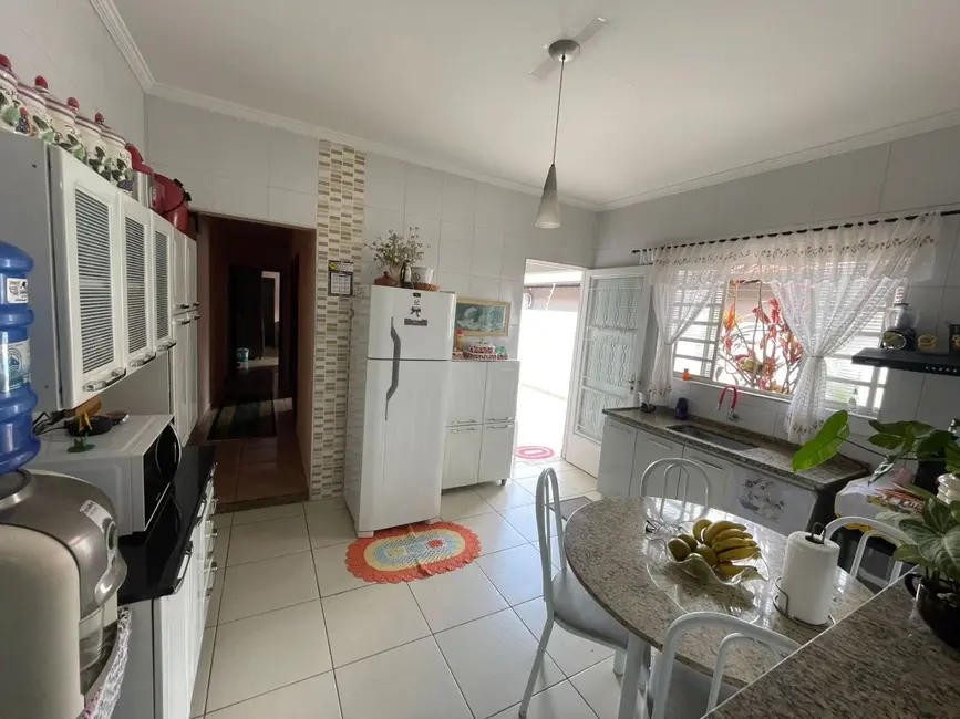 Foto 4 de Casa com 2 quartos à venda, 156m2 em Village Engenheiro Campos, Tatui - SP