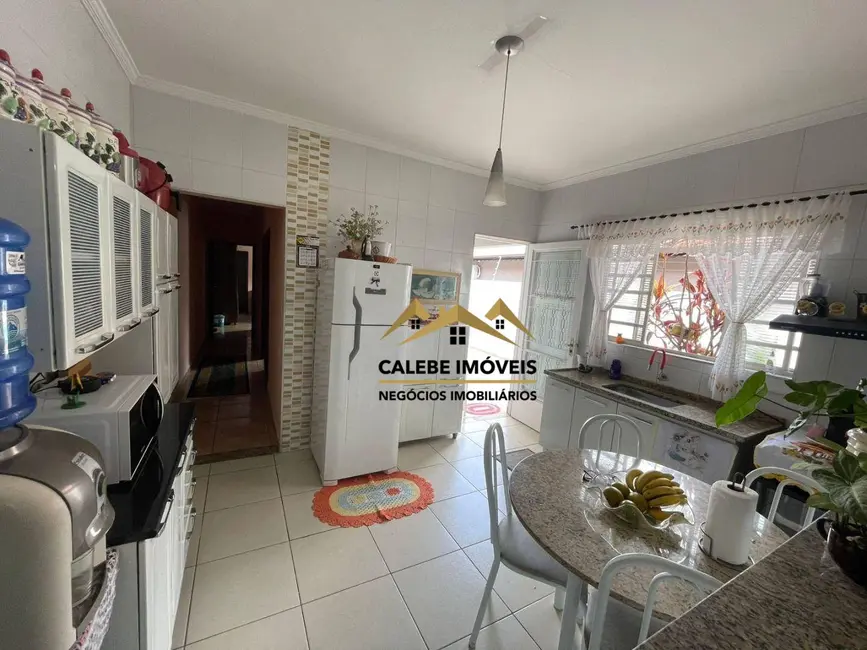 Foto 4 de Casa com 2 quartos à venda, 156m2 em Village Engenheiro Campos, Tatui - SP