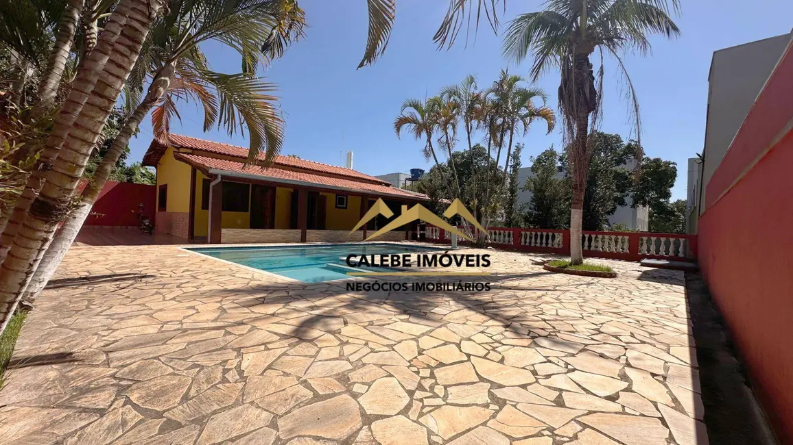 Foto 4 de Chácara com 3 quartos à venda, 1033m2 em Centro, Tatui - SP