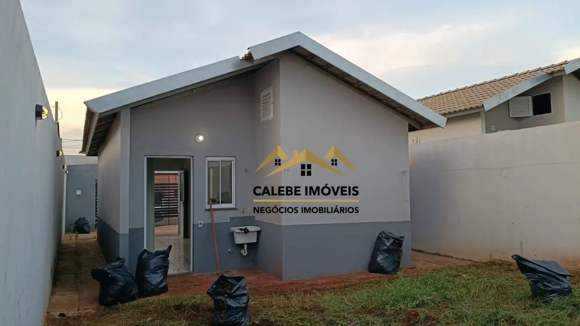 Foto 3 de Casa com 2 quartos à venda, 176m2 em Tatui - SP