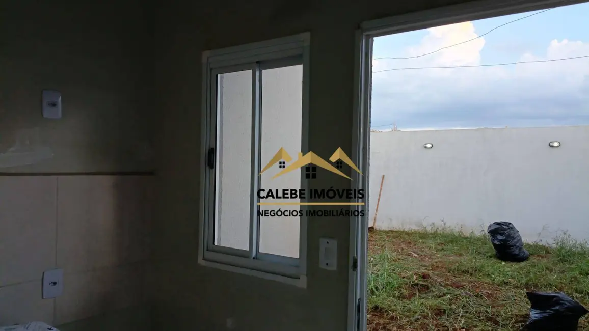 Foto 8 de Casa com 2 quartos à venda, 176m2 em Tatui - SP