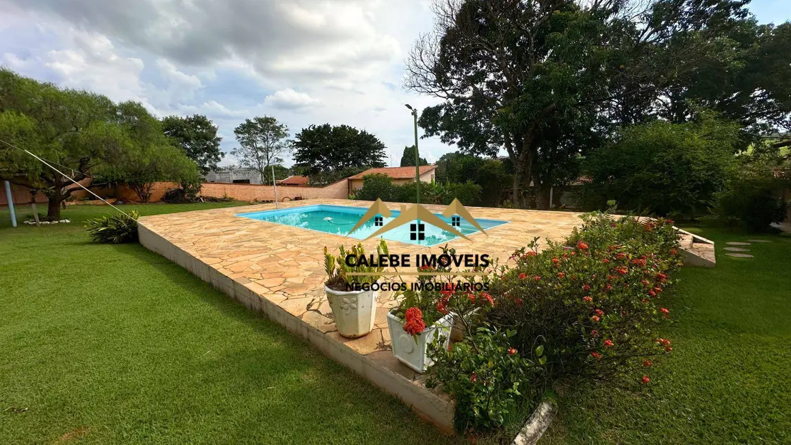 Foto 4 de Chácara com 3 quartos à venda, 2000m2 em Jardim Bela Vista, Tatui - SP