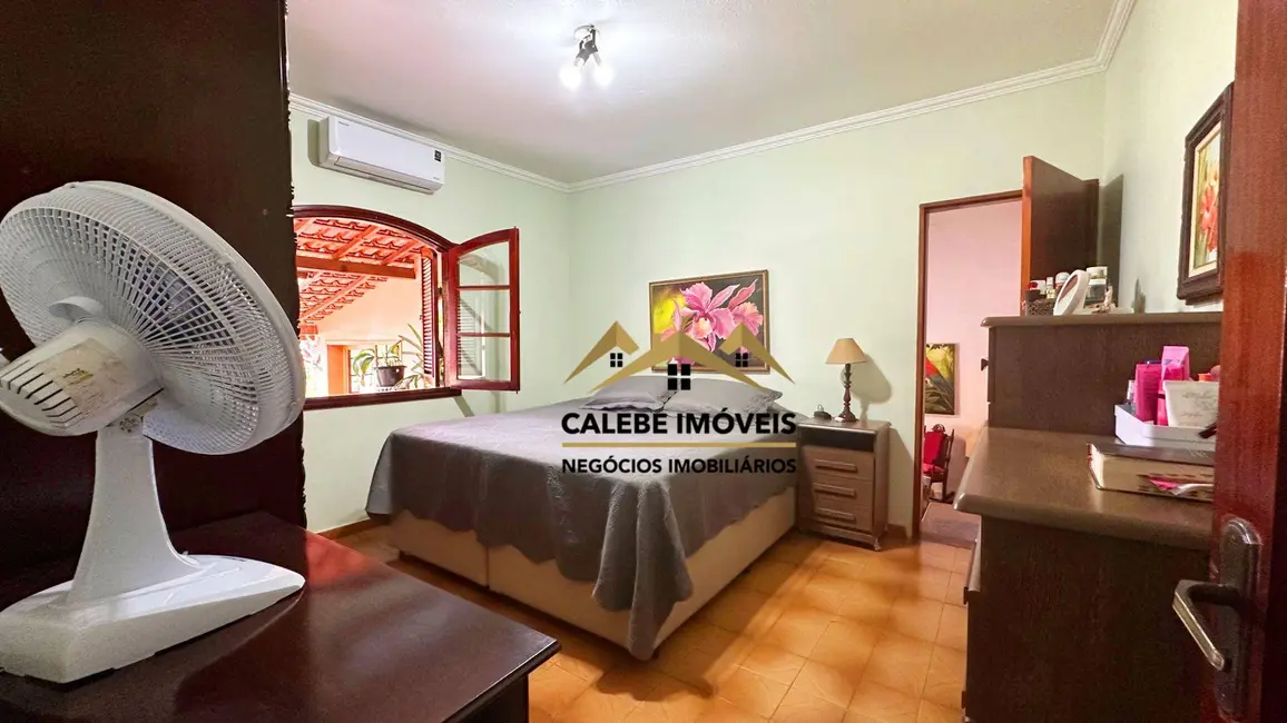 Foto 6 de Chácara com 3 quartos à venda, 2000m2 em Jardim Bela Vista, Tatui - SP