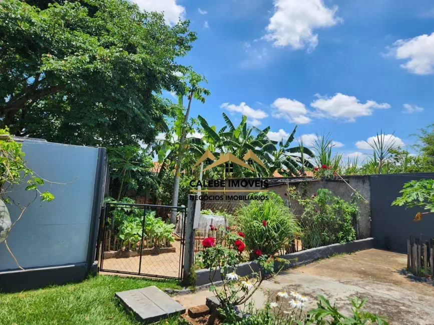 Foto 9 de Chácara com 2 quartos à venda, 1073m2 em Tatui - SP