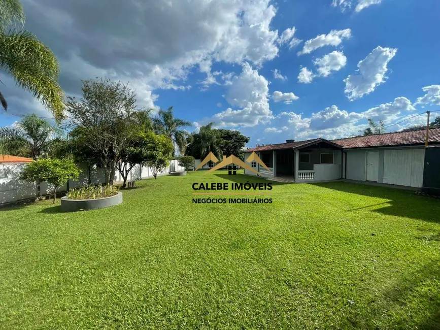 Foto 2 de Chácara com 2 quartos à venda, 1073m2 em Tatui - SP