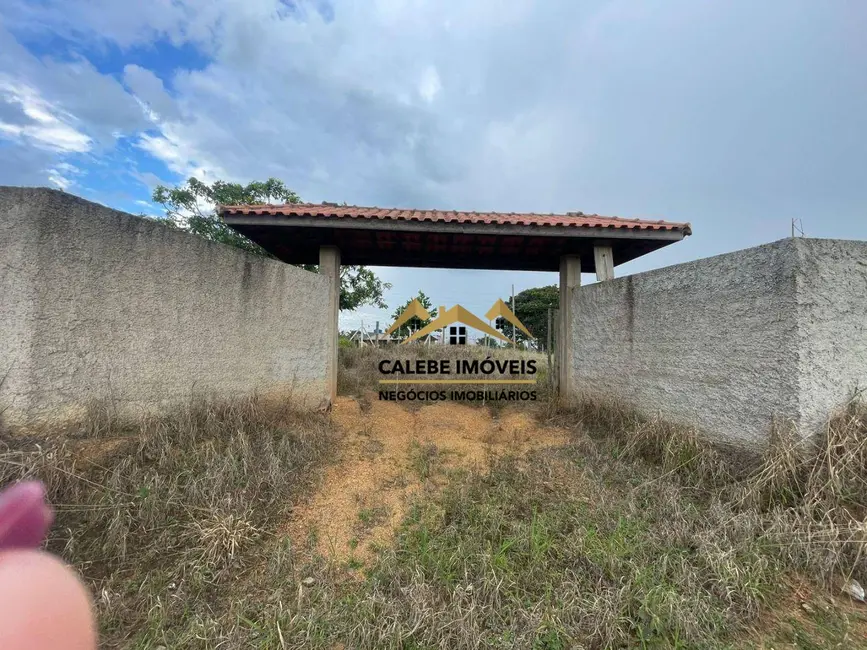 Foto 1 de Terreno / Lote à venda, 1000m2 em Tatui - SP