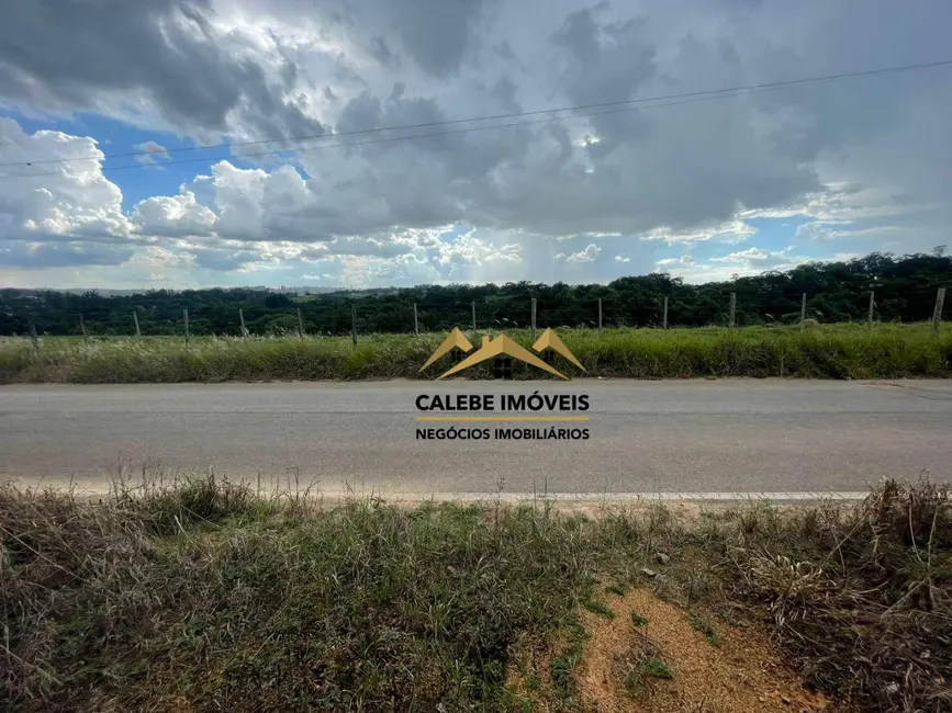 Foto 3 de Terreno / Lote à venda, 1000m2 em Tatui - SP