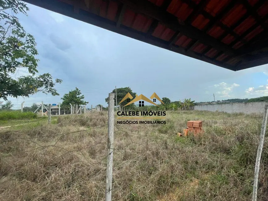 Foto 2 de Terreno / Lote à venda, 1000m2 em Tatui - SP