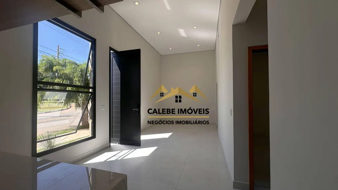 Foto 3 de Casa de Condomínio com 3 quartos à venda, 207m2 em Tatui - SP