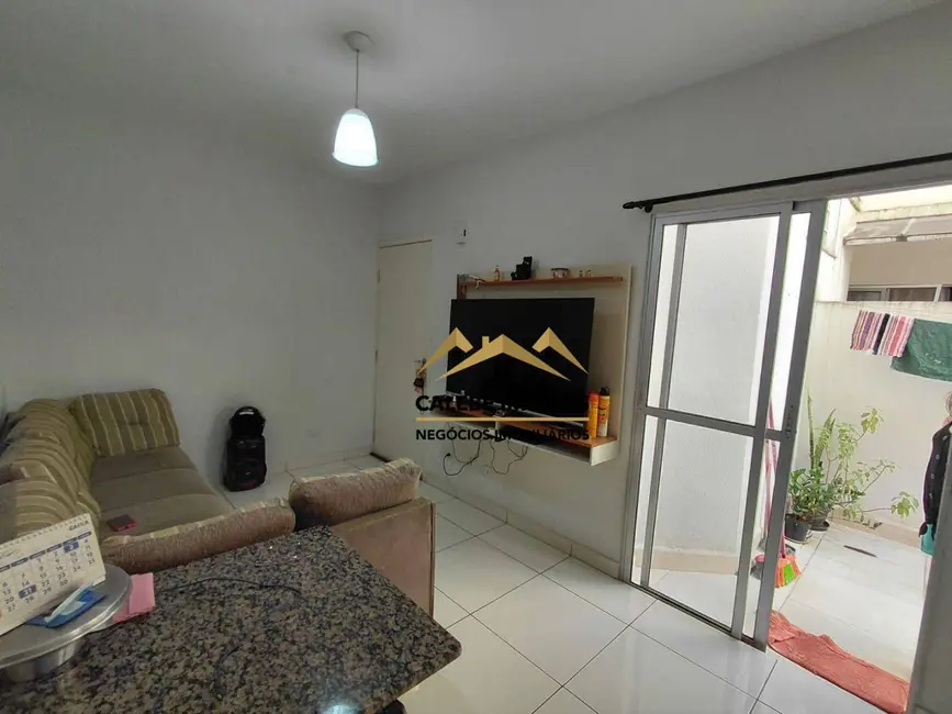 Foto 2 de Apartamento com 2 quartos à venda, 55m2 em Vila São Lázaro, Tatui - SP