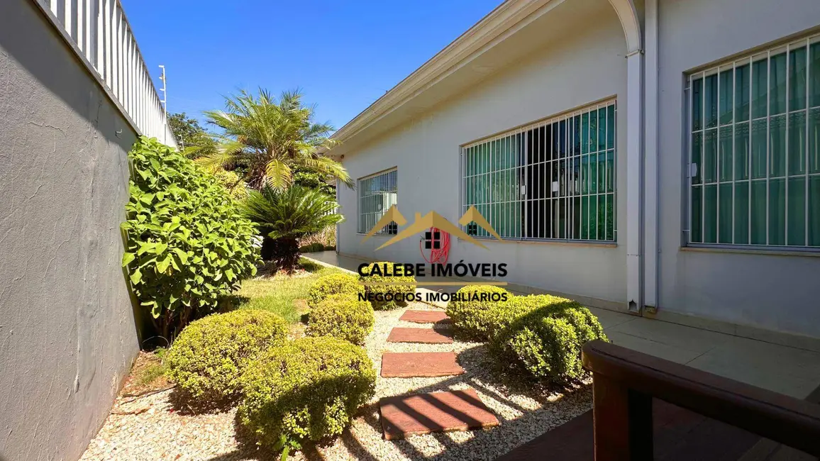 Foto 5 de Casa com 4 quartos à venda, 283m2 em Chácara Junqueira, Tatui - SP