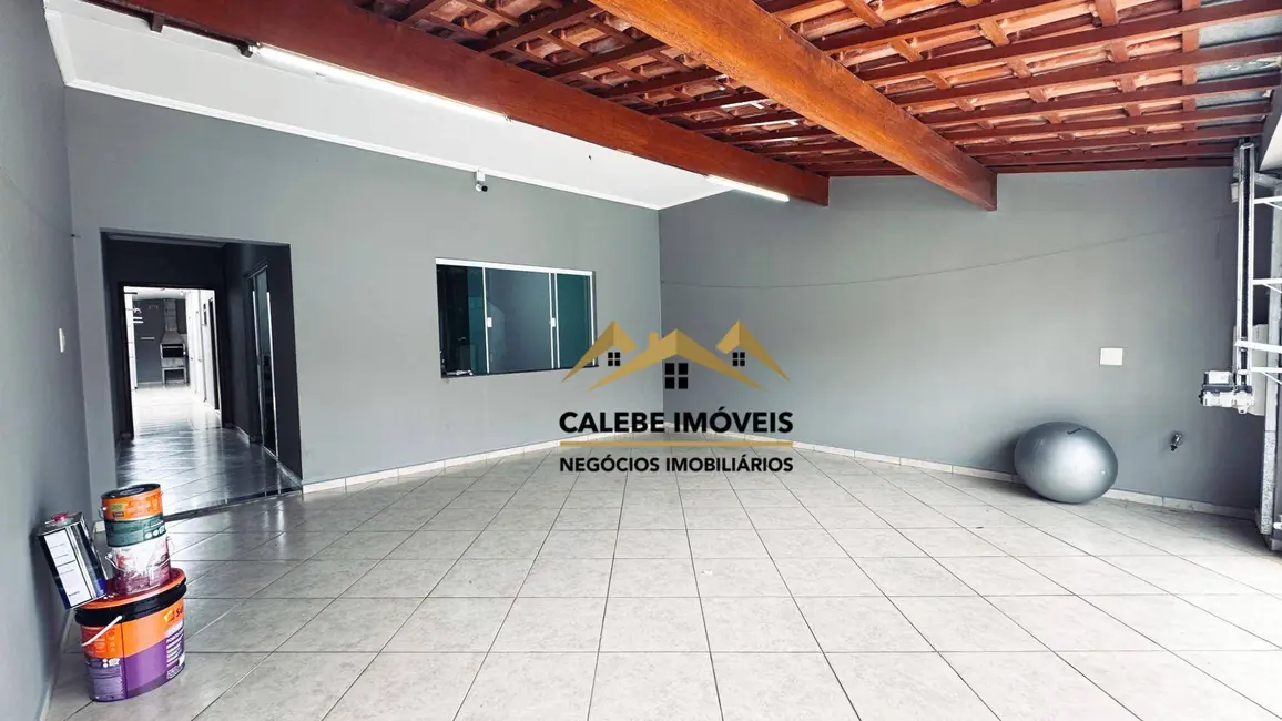 Foto 2 de Sobrado com 3 quartos à venda, 150m2 em Residencial Alvorada, Tatui - SP