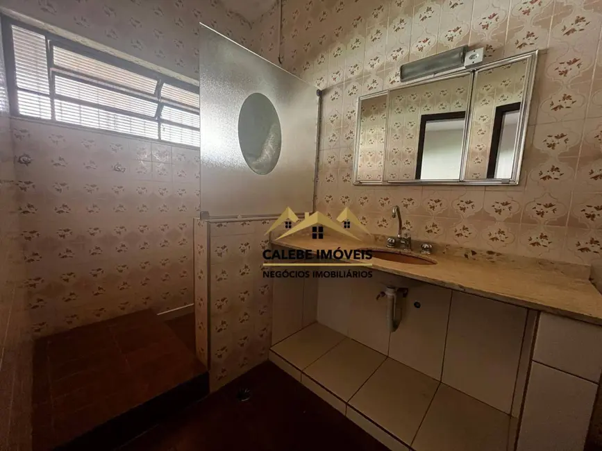 Foto 8 de Casa com 3 quartos à venda, 600m2 em Vila Paulina, Tatui - SP