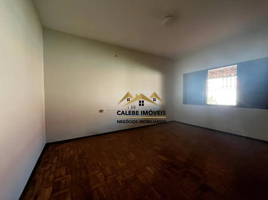 Foto 7 de Casa com 3 quartos à venda, 600m2 em Vila Paulina, Tatui - SP
