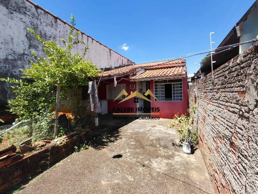 Foto 2 de Casa com 1 quarto à venda, 125m2 em Centro, Tatui - SP