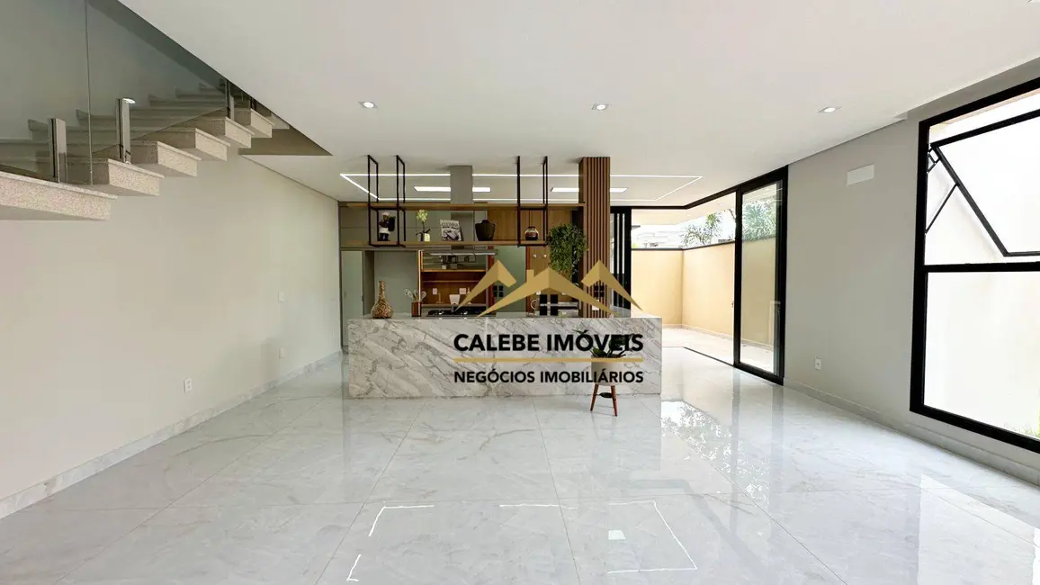 Foto 3 de Casa de Condomínio com 3 quartos à venda, 207m2 em Tatui - SP
