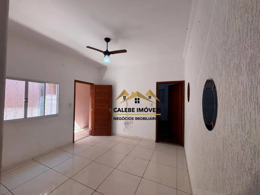 Foto 4 de Casa com 3 quartos à venda, 140m2 em Chácara Junqueira, Tatui - SP