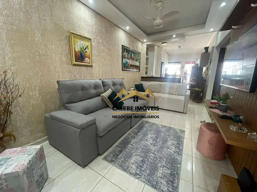 Foto 4 de Casa com 3 quartos à venda, 150m2 em Jardim Mantovani, Tatui - SP