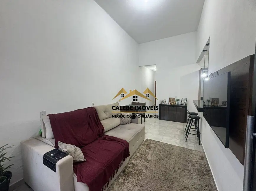Foto 3 de Casa com 2 quartos à venda, 182m2 em Tatui - SP