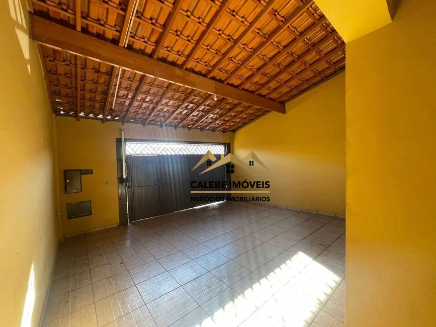 Foto 2 de Casa com 2 quartos à venda, 150m2 em Jardim Aeroporto, Tatui - SP