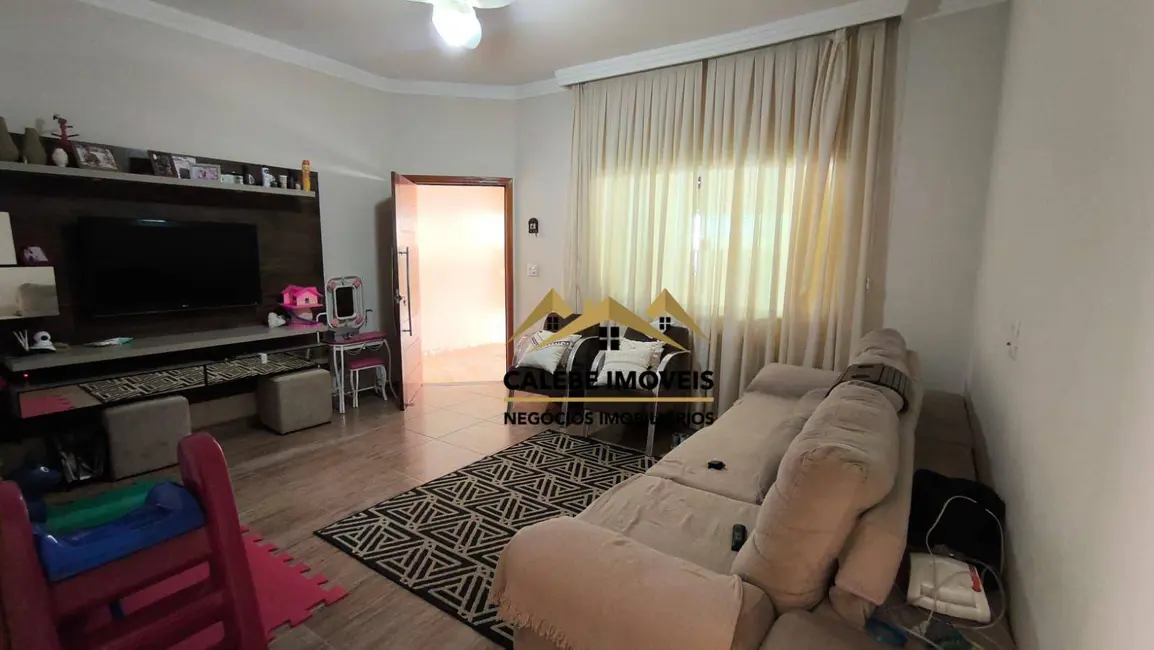 Foto 2 de Casa com 2 quartos à venda, 166m2 em Jardim Manoel de Abreu, Tatui - SP