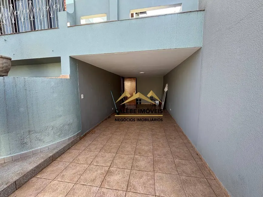 Foto 2 de Casa com 5 quartos à venda, 306m2 em Nova Tatuí, Tatui - SP