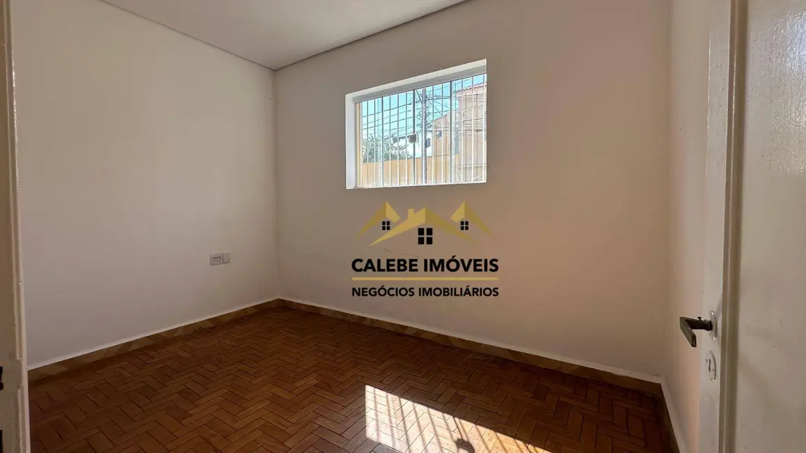 Foto 4 de Casa com 4 quartos à venda, 235m2 em Centro, Tatui - SP