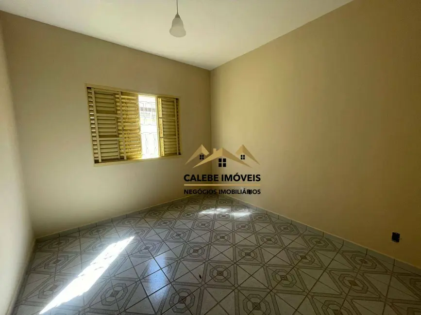 Casa com 2 quartos à venda, 150m2 em Jardim Wanderley, Tatui - SP - imagem 8 Foto 8 de Casa com 2 quartos à venda, 150m2 em Jardim Wanderley, Tatui - SP