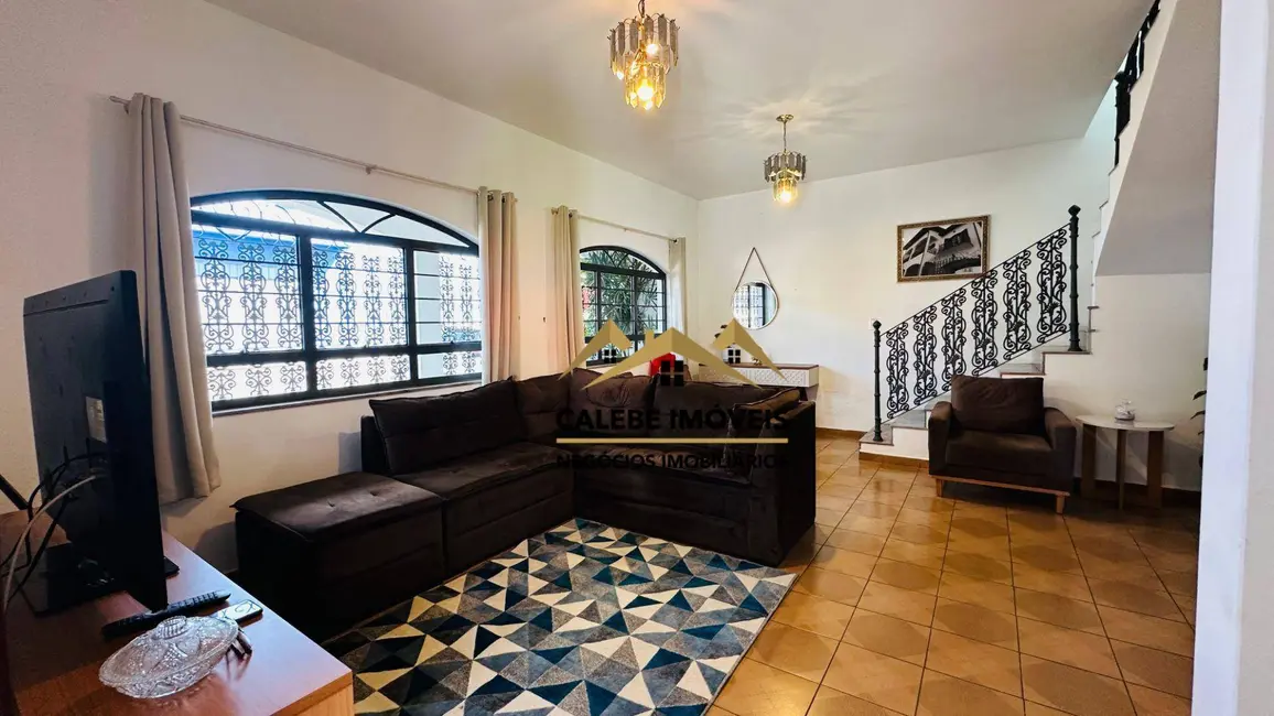 Foto 6 de Sobrado com 4 quartos à venda, 150m2 em Centro, Tatui - SP