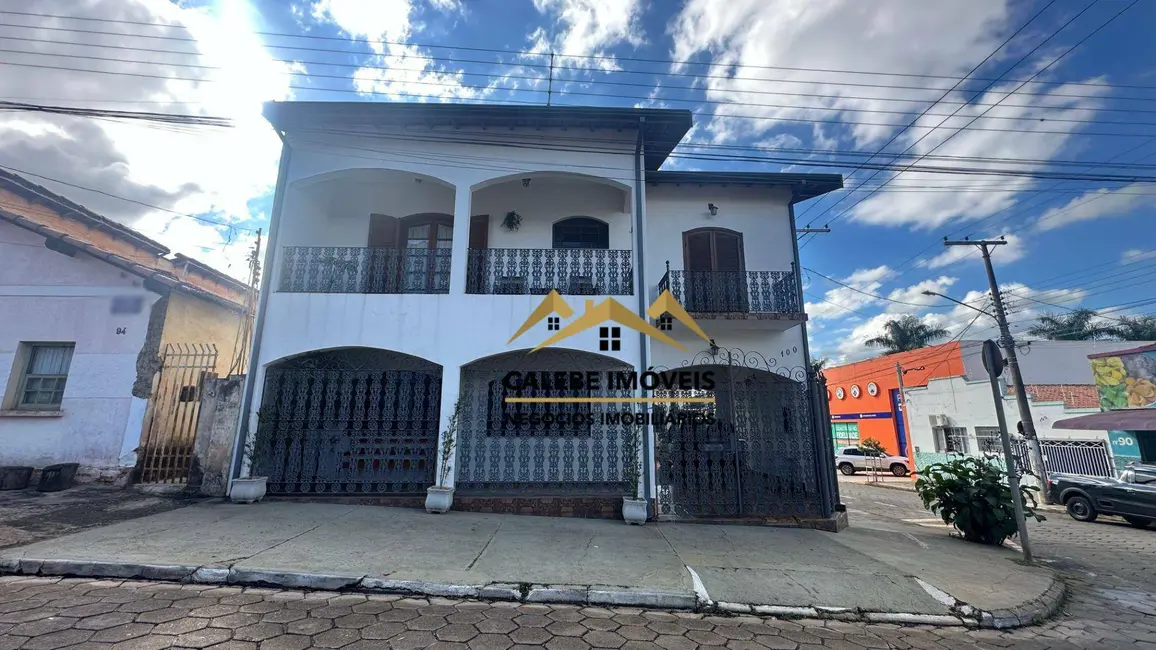 Foto 1 de Sobrado com 4 quartos à venda, 150m2 em Centro, Tatui - SP