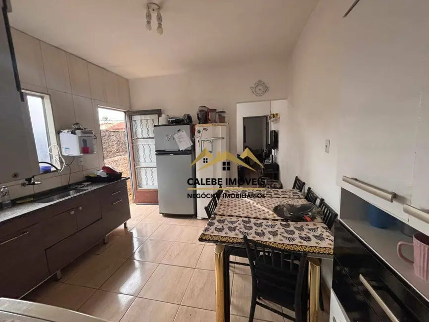 Foto 7 de Casa com 3 quartos à venda, 125m2 em Jardim Nossa Senhora de Fátima, Tatui - SP