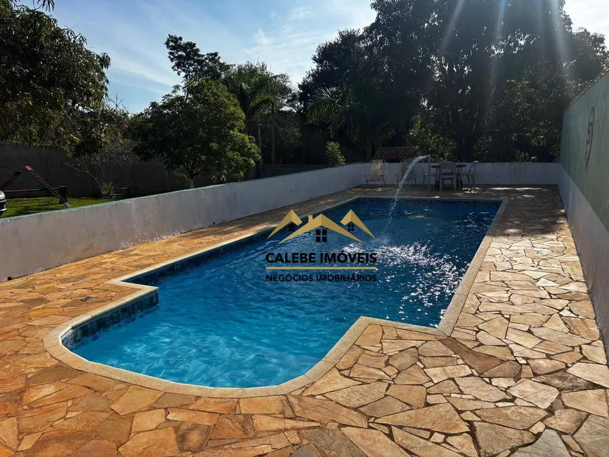 Foto 1 de Chácara com 3 quartos à venda, 1000m2 em Jardim Gramado, Tatui - SP
