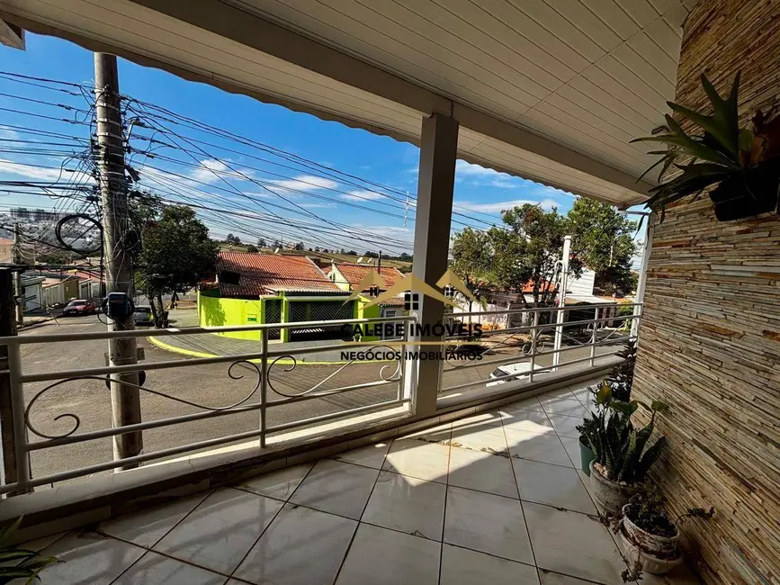 Foto 7 de Sobrado com 4 quartos à venda, 166m2 em Jardim Manoel de Abreu, Tatui - SP