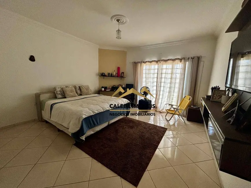Foto 8 de Sobrado com 4 quartos à venda, 166m2 em Jardim Manoel de Abreu, Tatui - SP