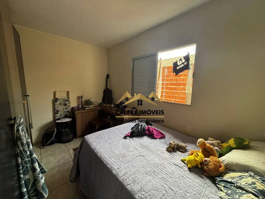 Foto 3 de Casa de Condomínio com 2 quartos à venda, 132m2 em Lagoa Vermelha, Tatui - SP