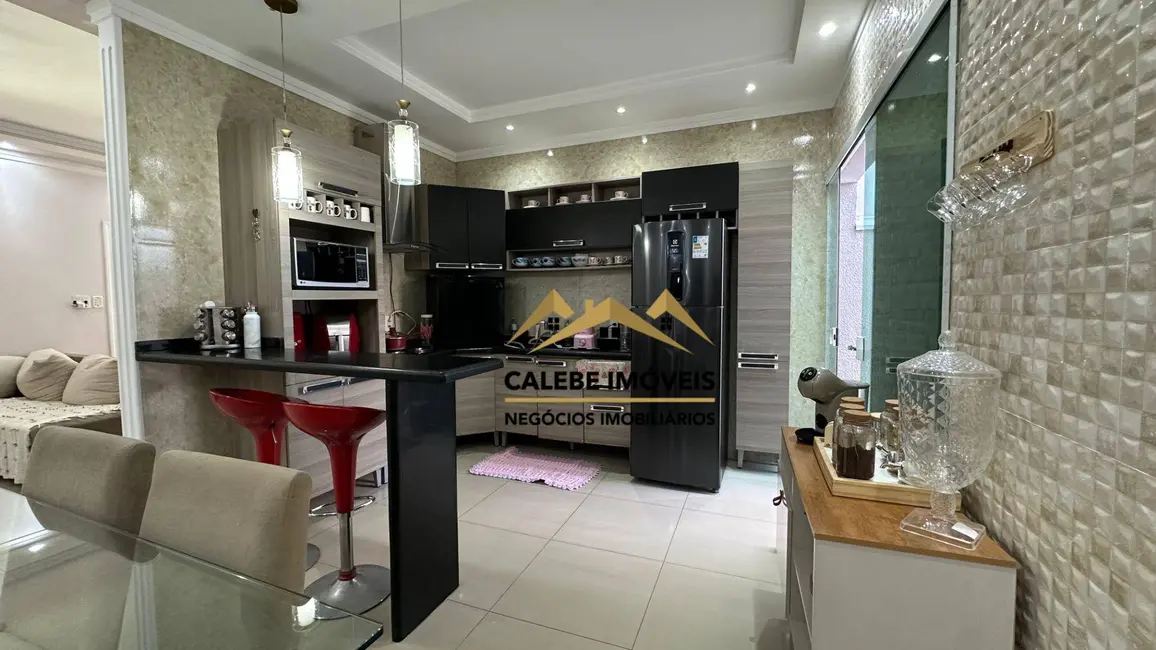 Foto 3 de Casa com 2 quartos à venda, 150m2 em Tatui - SP
