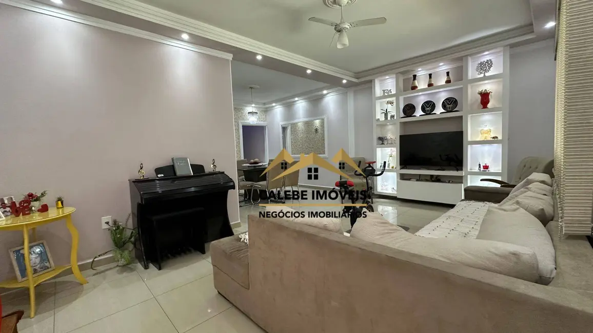 Foto 5 de Casa com 2 quartos à venda, 150m2 em Tatui - SP
