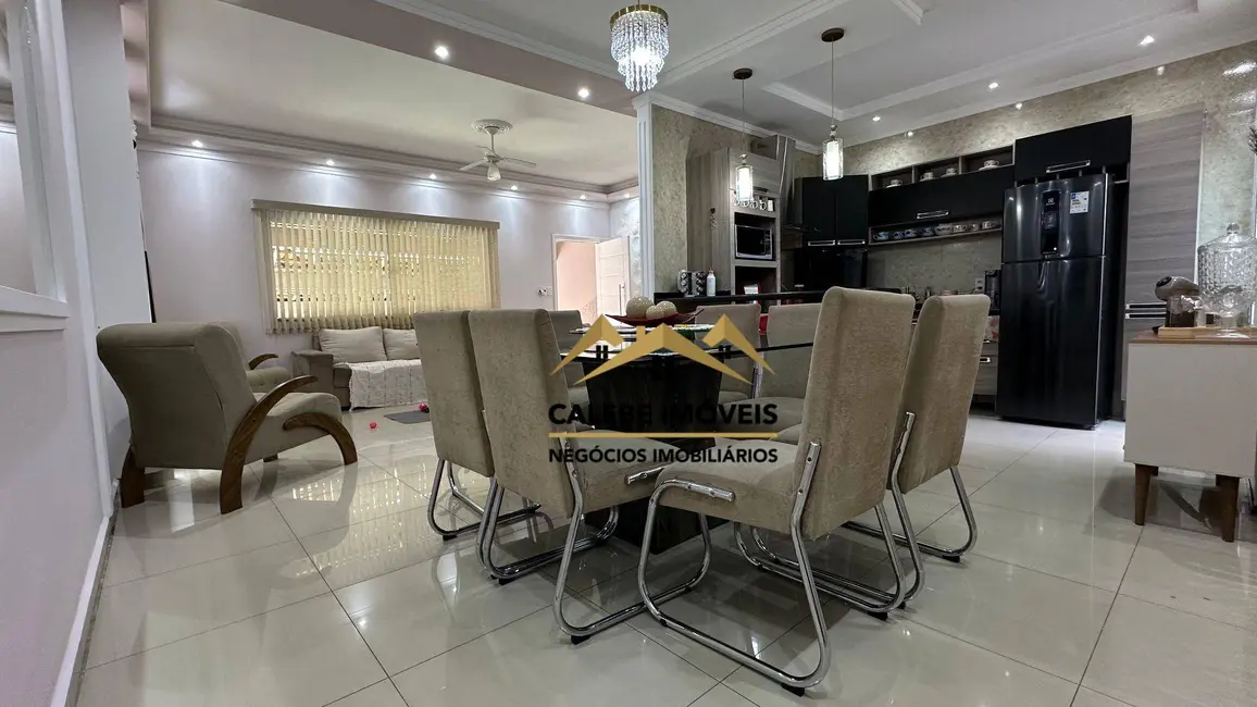 Foto 4 de Casa com 2 quartos à venda, 150m2 em Tatui - SP