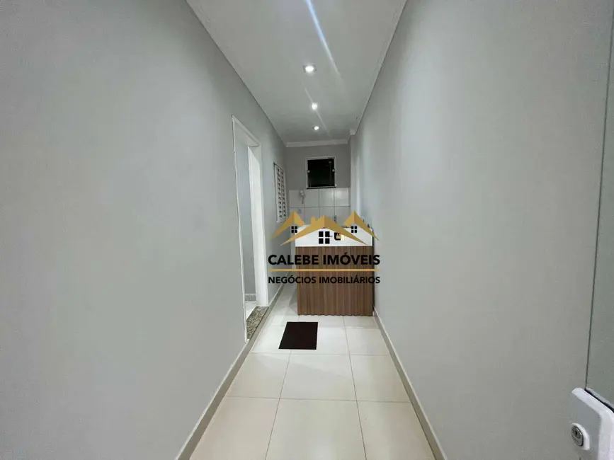 Foto 2 de Sala Comercial para alugar, 70m2 em Vila Angélica, Tatui - SP